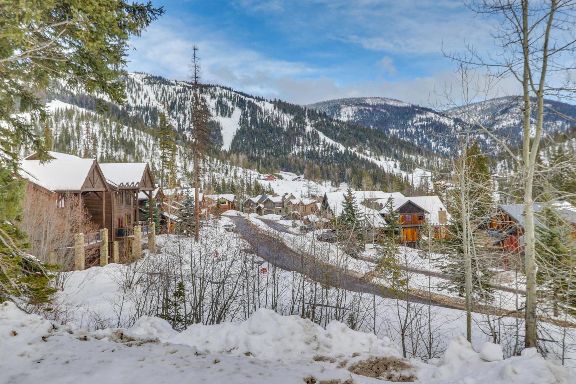 Spacious Whitefish Home With Sauna And Ski Resort View المظهر الخارجي الصورة